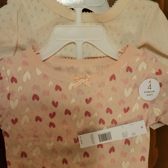 TAHARI baby pajamas set - Picture 2 of 4
